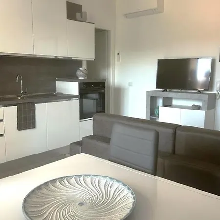 Apartament Affittimoderni - Mada19 *
